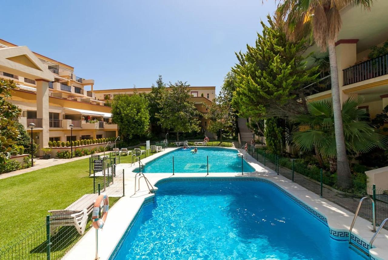 Oleholidays Romana Playa 335 Vistas Al Mar Марбеля Екстериор снимка
