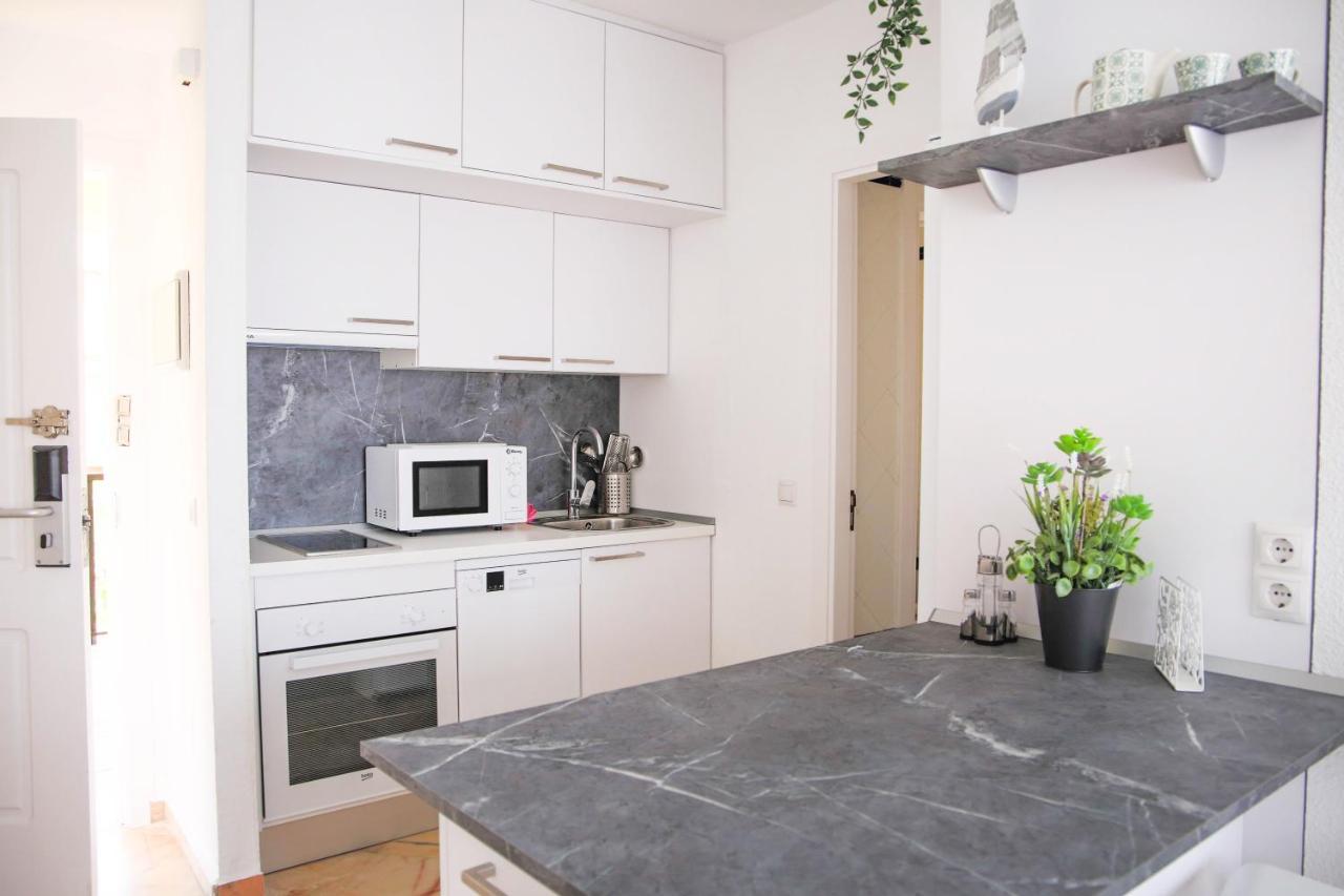 Oleholidays Romana Playa 335 Vistas Al Mar Марбеля Екстериор снимка